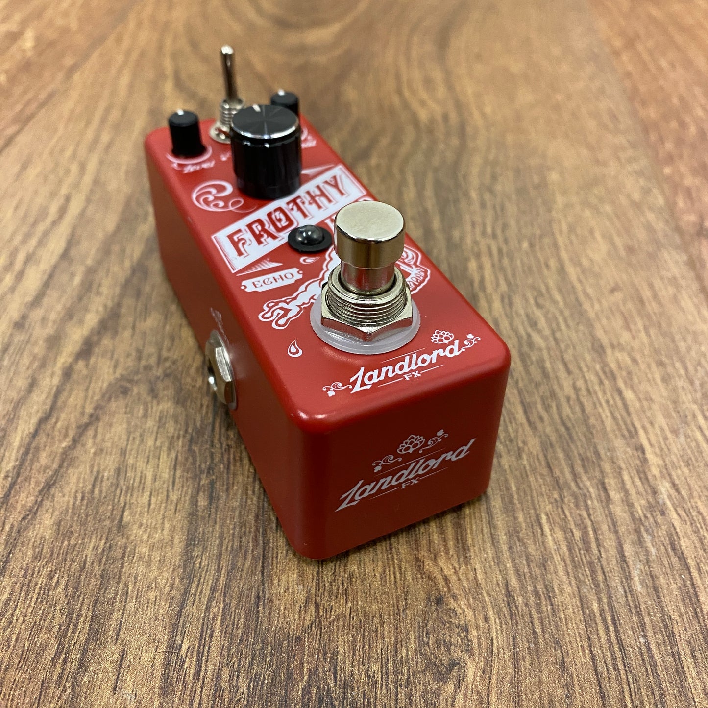 Pre-Owned Landlord FX Frothy Head Echo Pedal