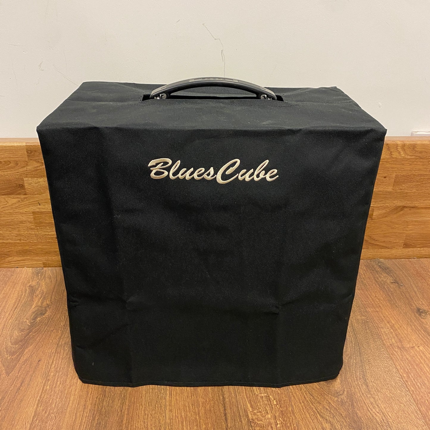 Pre-Owned Roland Blues Cube Hot British EL84 Modified Combo Amp