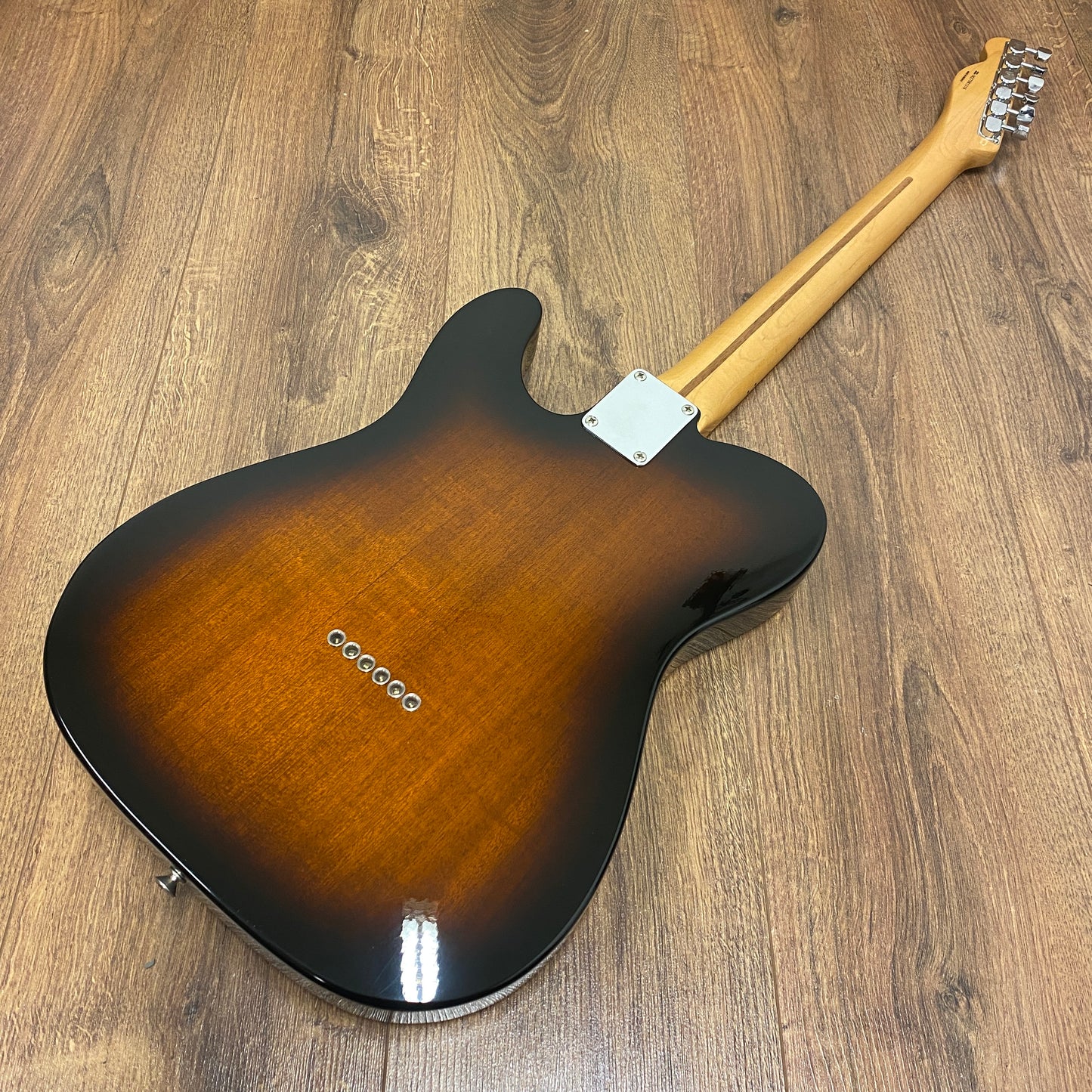 Pre-Owned Fender Classic Series Telecaster Thinline 69 Reissue - 2 Tone Sunburst