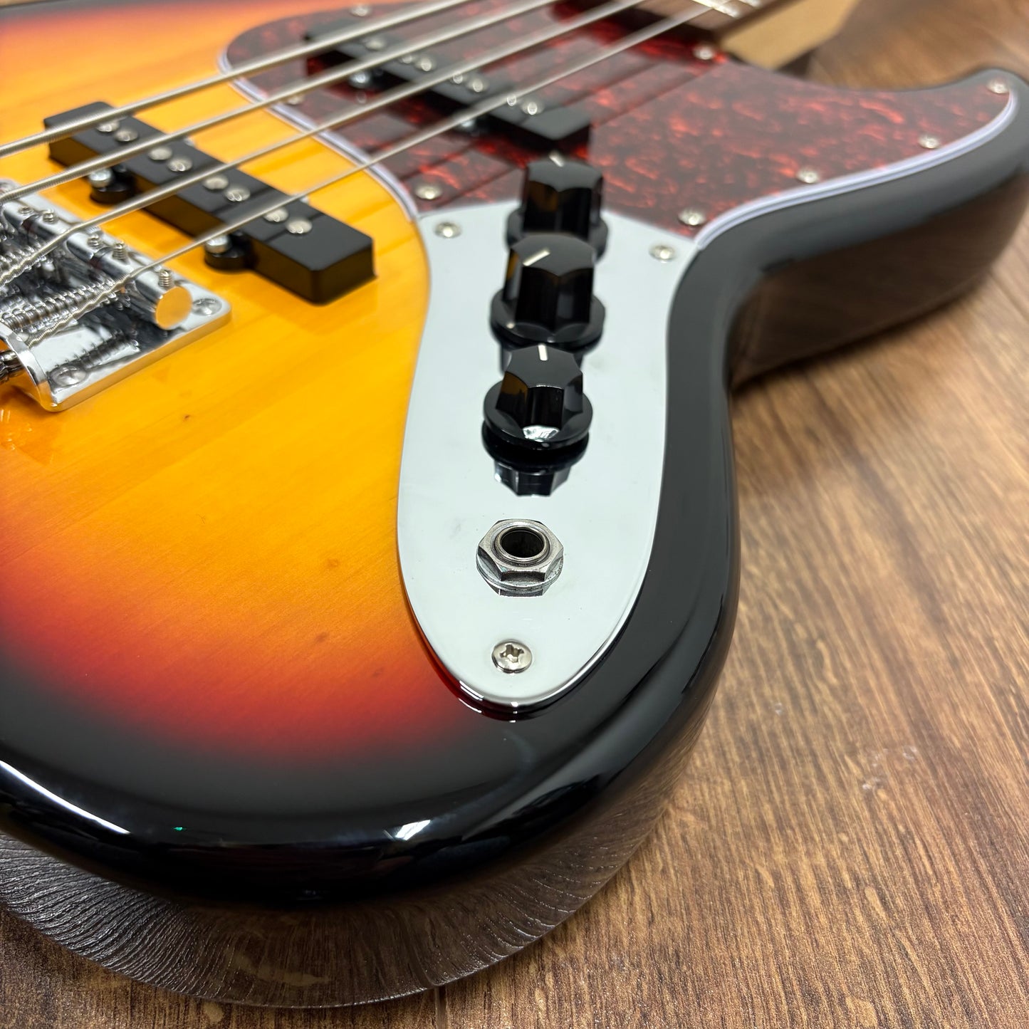 Pre-Owned Eko JB100 3/4 Bass - Sunburst