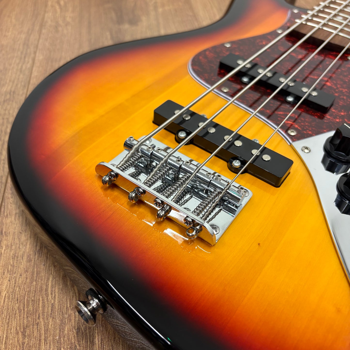 Pre-Owned Eko JB100 3/4 Bass - Sunburst