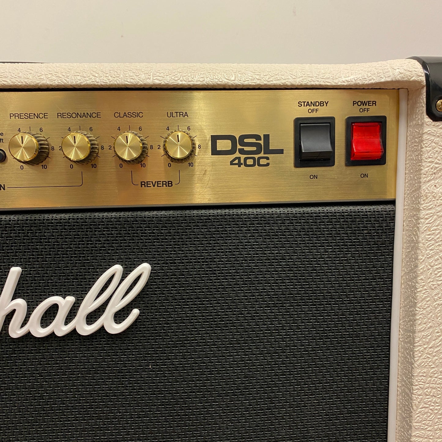 Pre-Owned Marshall DSL40C 40w Valve Combo Amp w/ Foot Switch - Cream