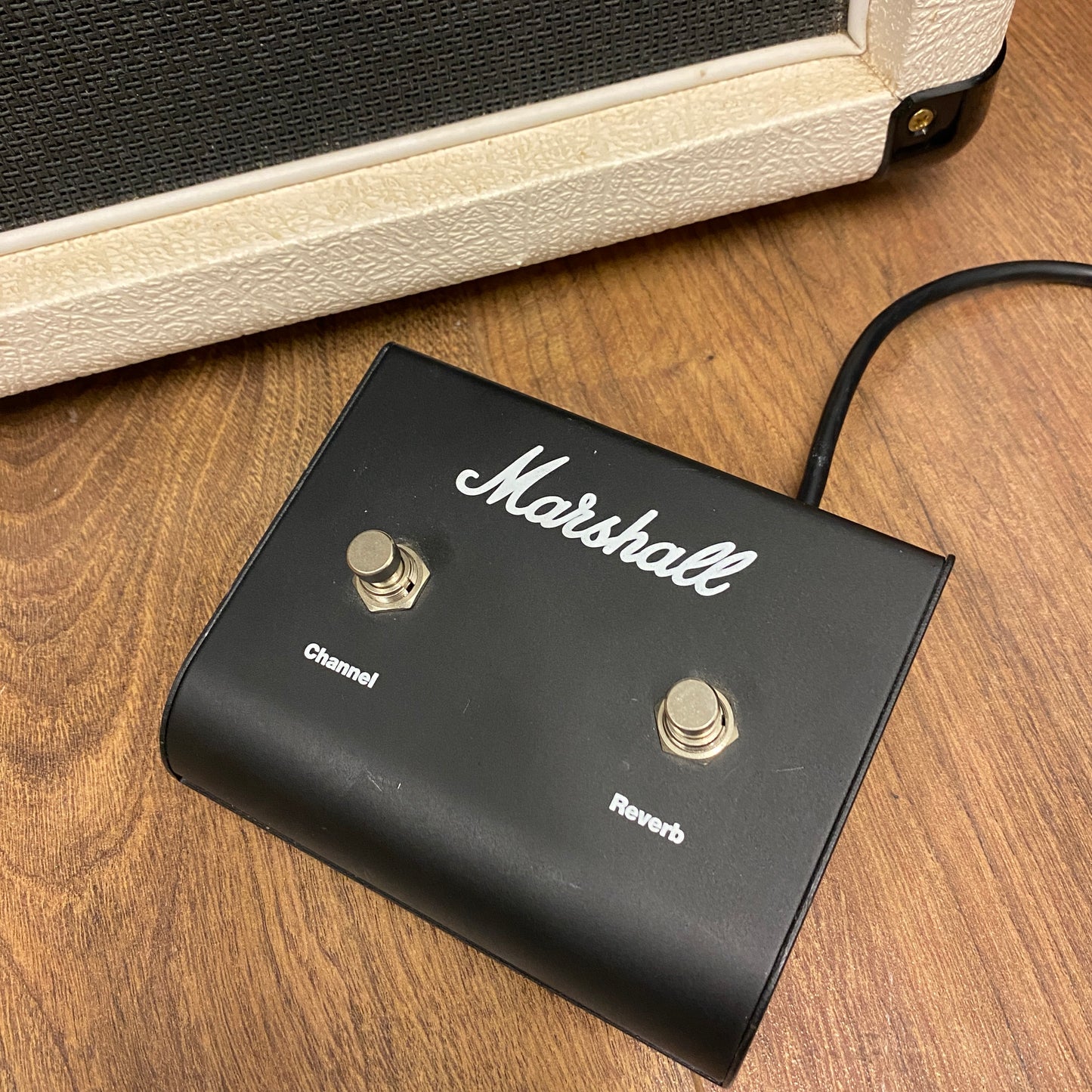 Pre-Owned Marshall DSL40C 40w Valve Combo Amp w/ Foot Switch - Cream
