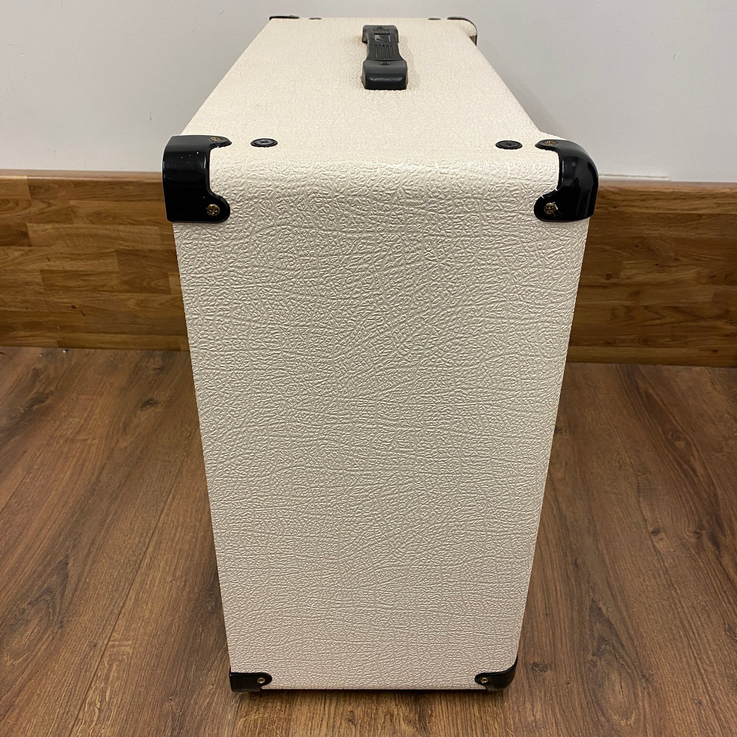 Pre-Owned Marshall DSL40C 40w Valve Combo Amp w/ Foot Switch - Cream