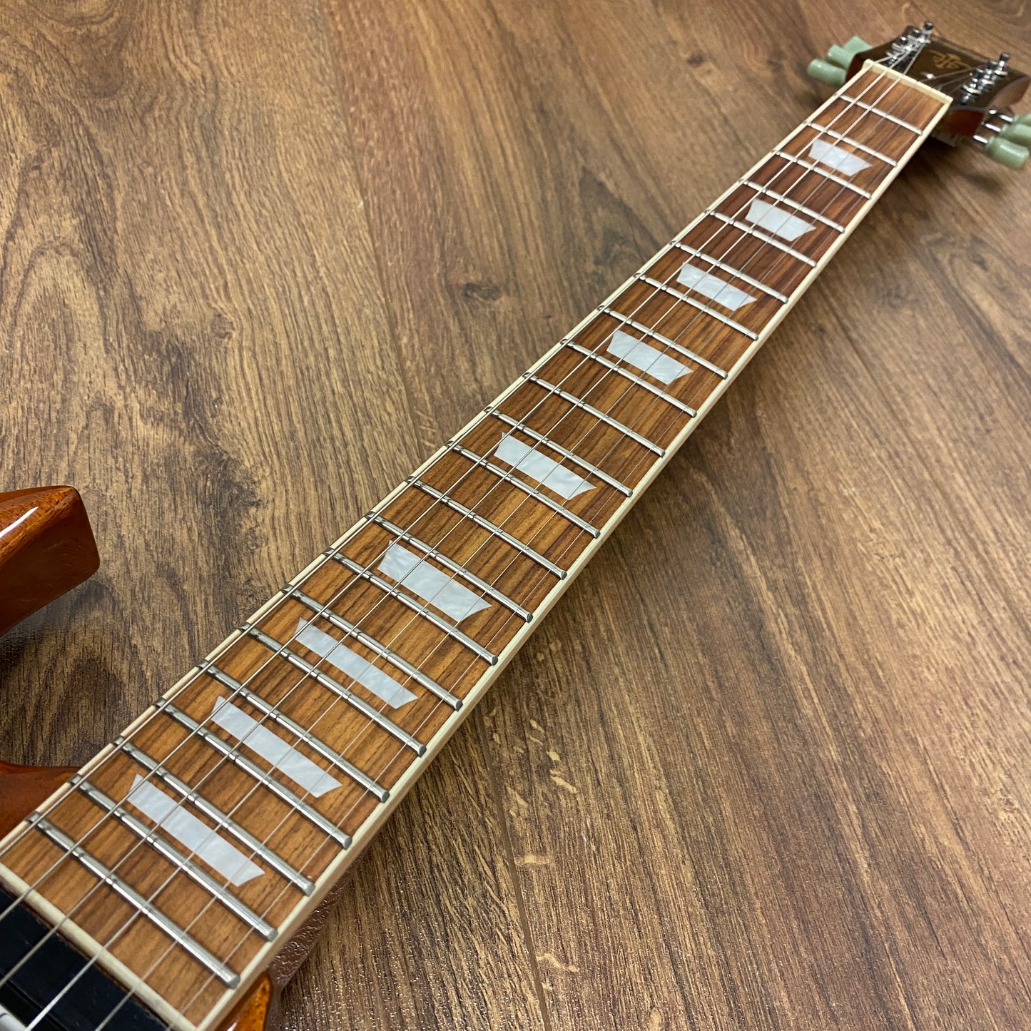 Pre-Owned Vintage VS6 Reissued - Natural Mahogany