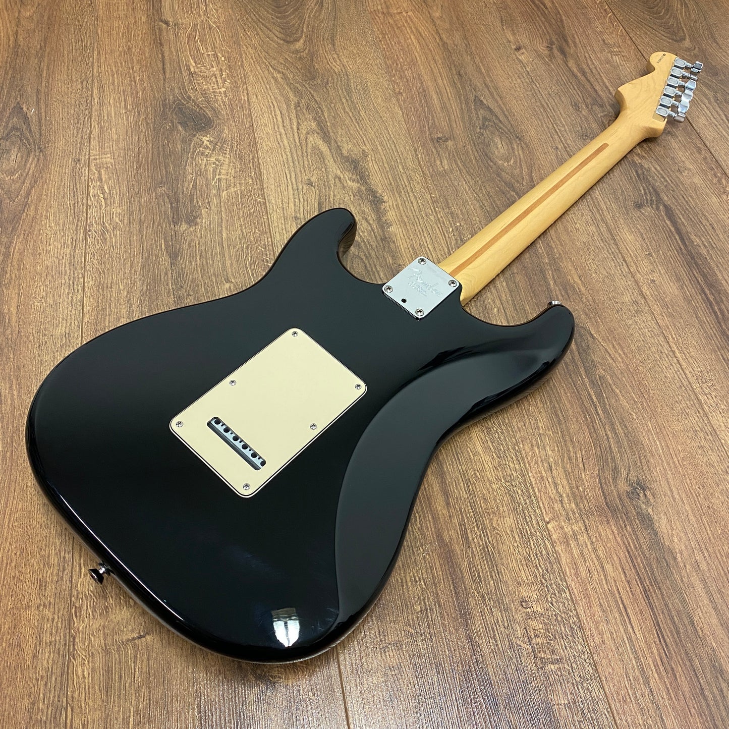 Pre-Owned Fender American Series Stratocaster - Black - 2005