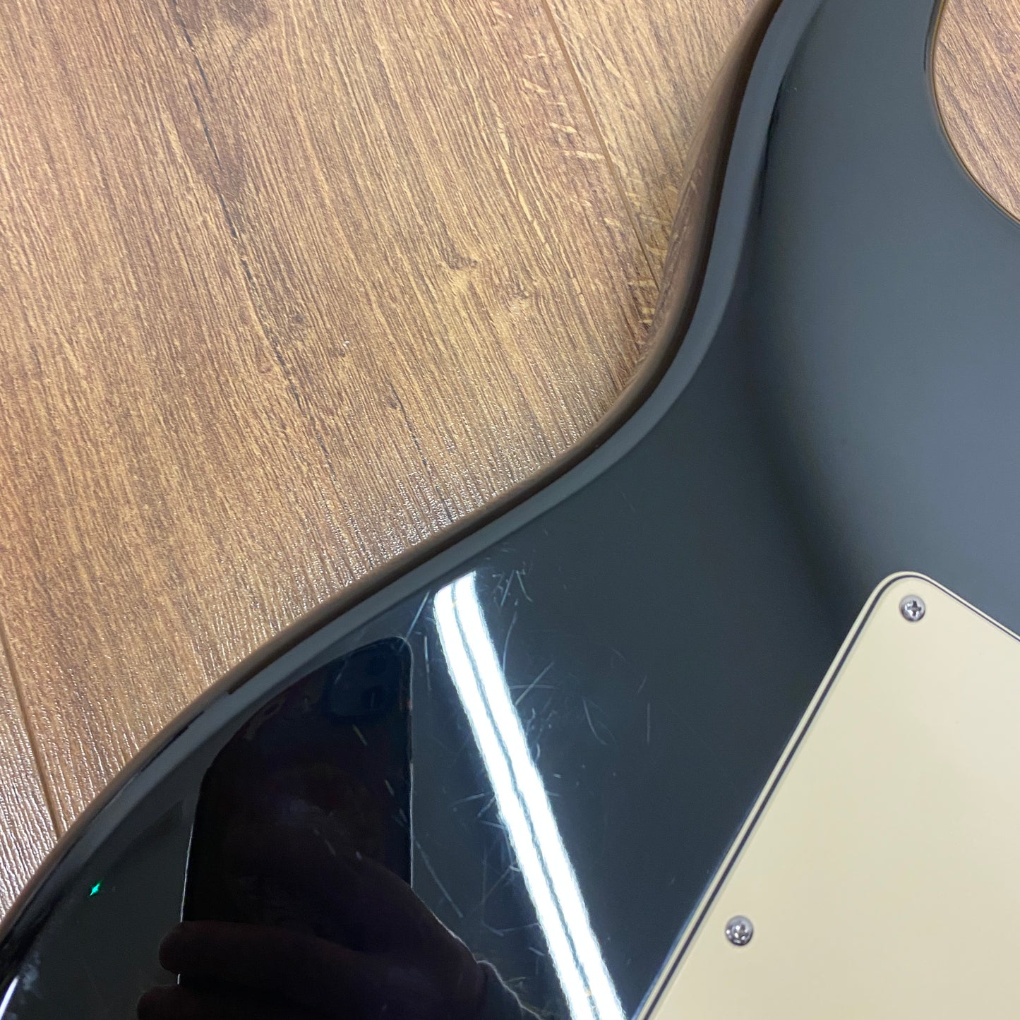 Pre-Owned Fender American Series Stratocaster - Black - 2005