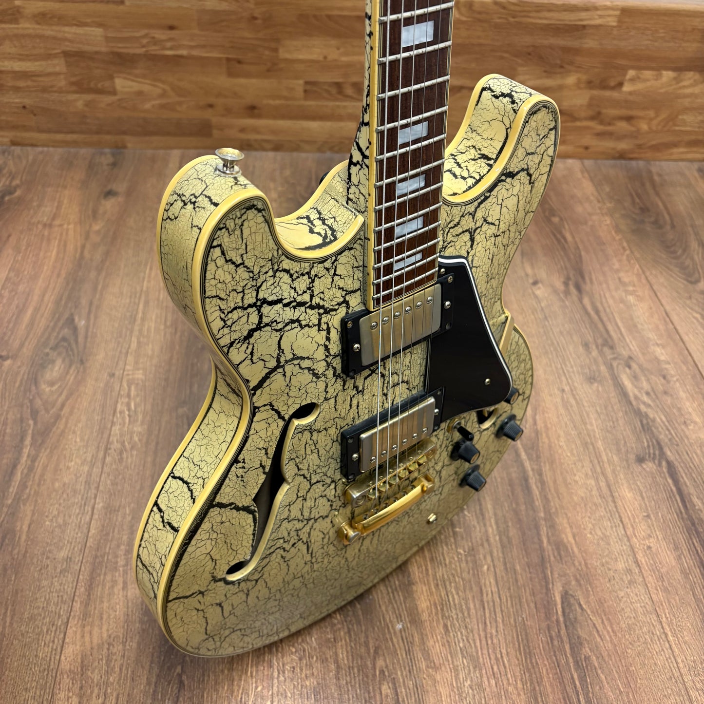 Pre-Owned Aria Pro II TA-60 - Crackle - 1988