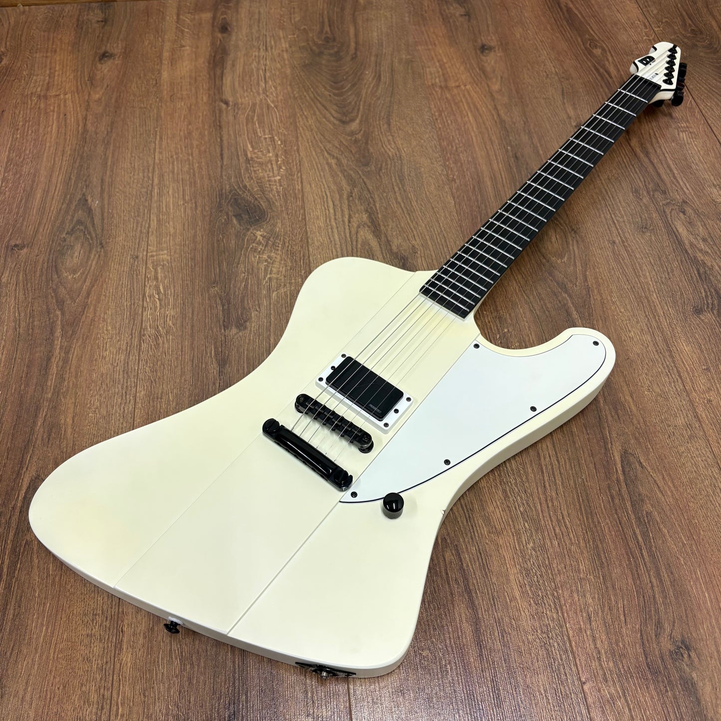 Pre-Owned LTD Phoenix Arctic Metal - Snow White Satin