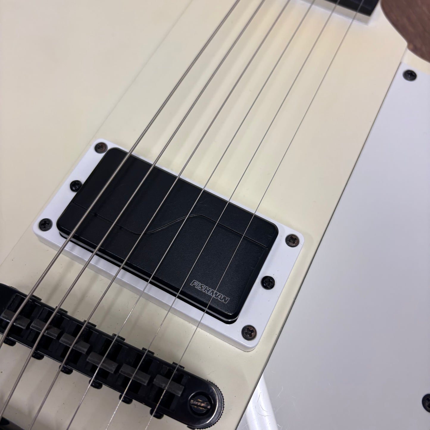Pre-Owned LTD Phoenix Arctic Metal - Snow White Satin