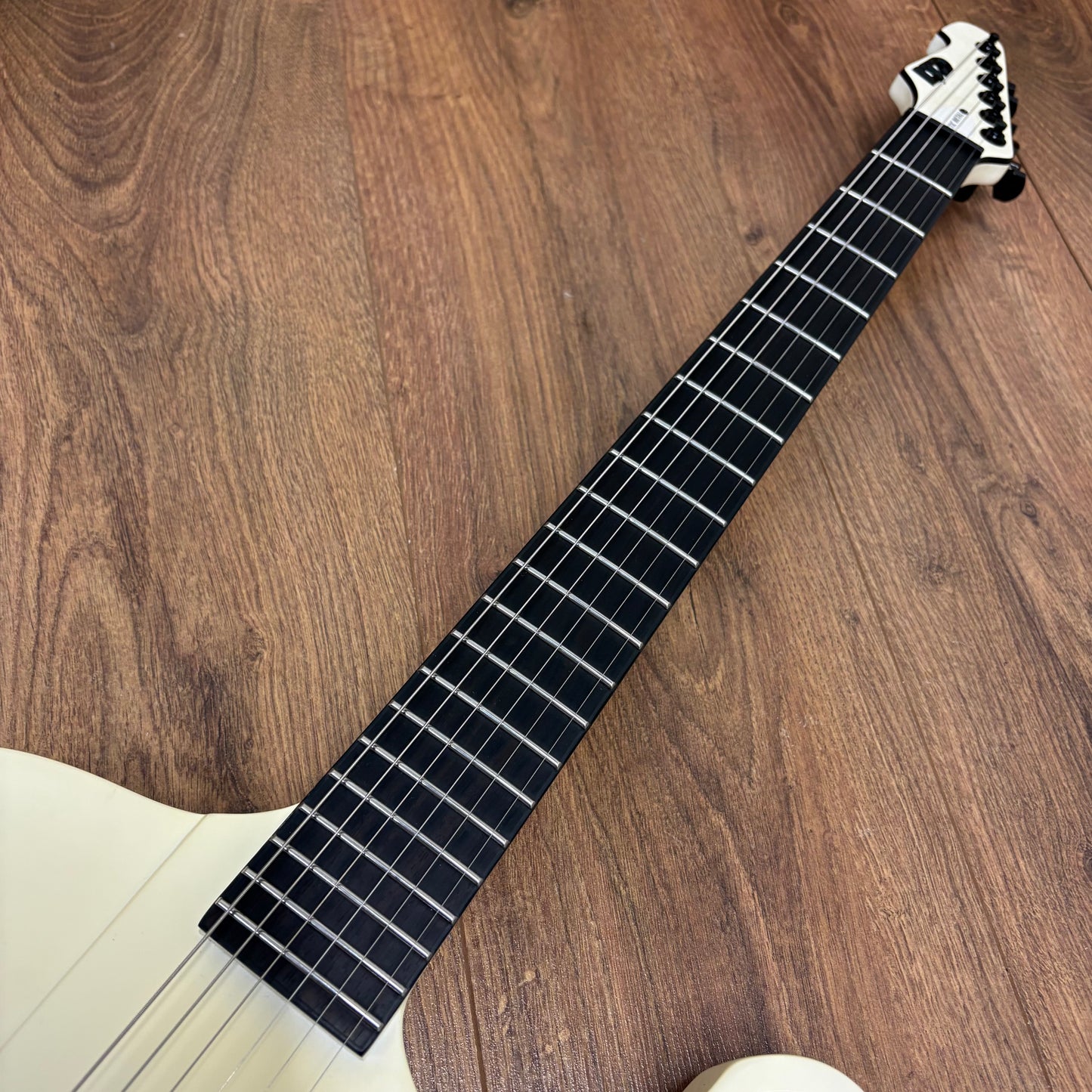 Pre-Owned LTD Phoenix Arctic Metal - Snow White Satin