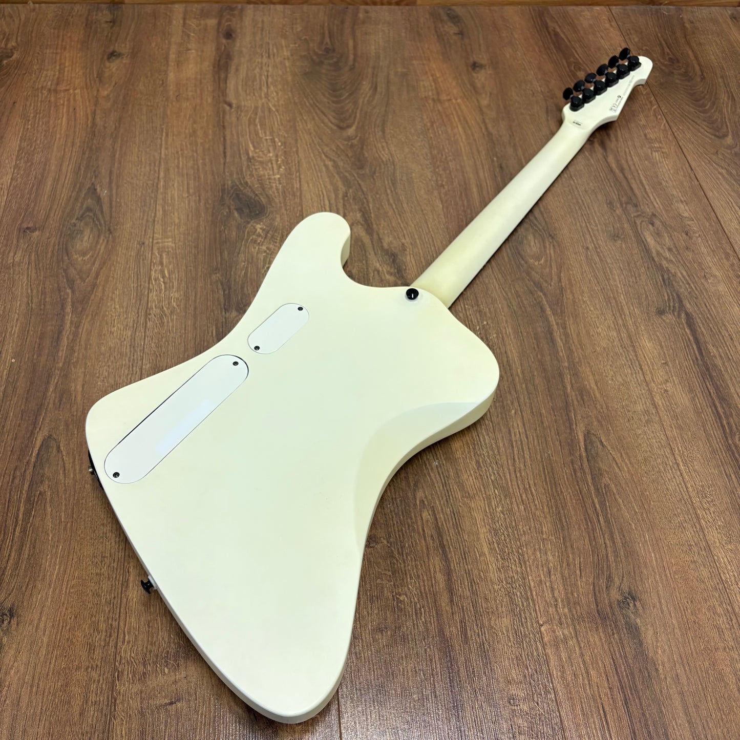 Pre-Owned LTD Phoenix Arctic Metal - Snow White Satin