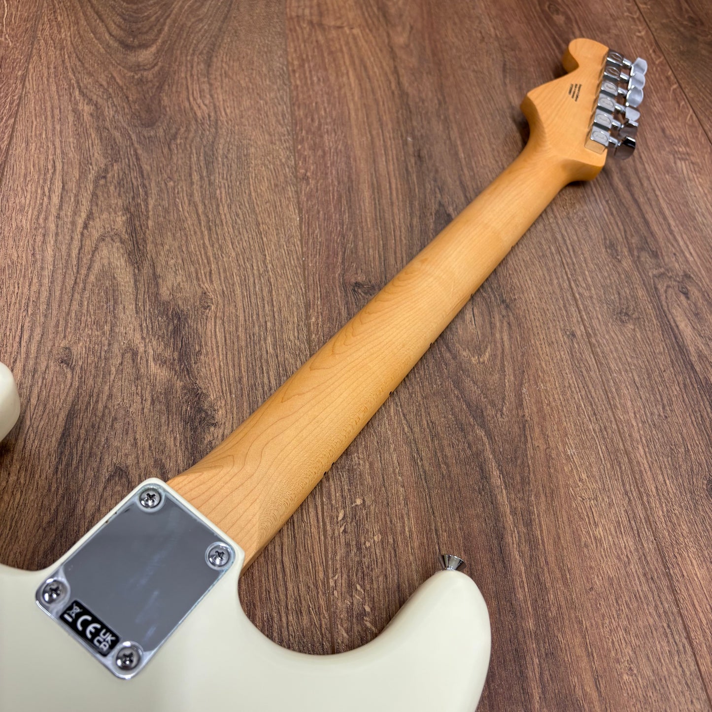 Pre-Owned Fender Standard Stratocaster - Olympic White - 2025