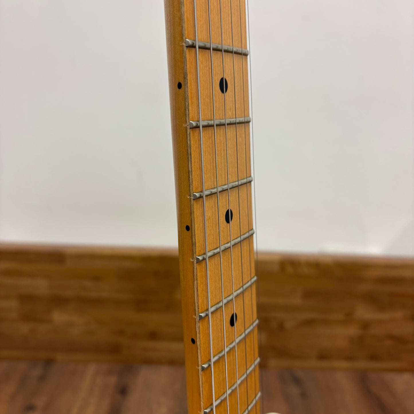 Pre-Owned Fender Standard Stratocaster - Olympic White - 2025
