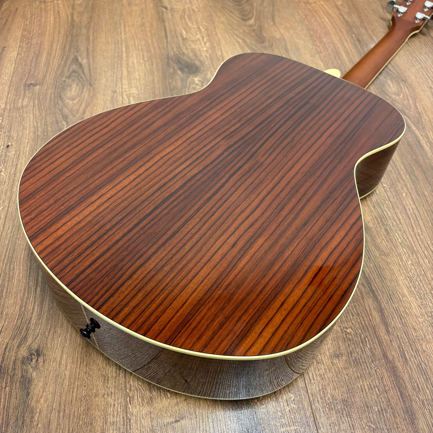 Pre-Owned Yamaha FS830 Acoustic Guitar w/ Hard Case - Dusk Sun Red