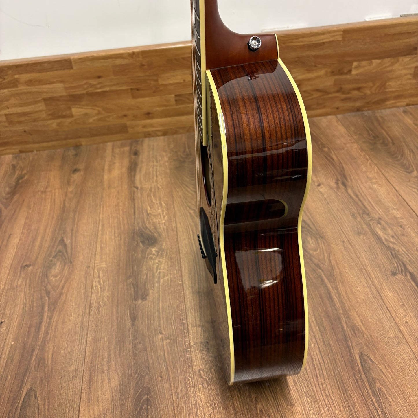 Pre-Owned Yamaha FS830 Acoustic Guitar w/ Hard Case - Dusk Sun Red
