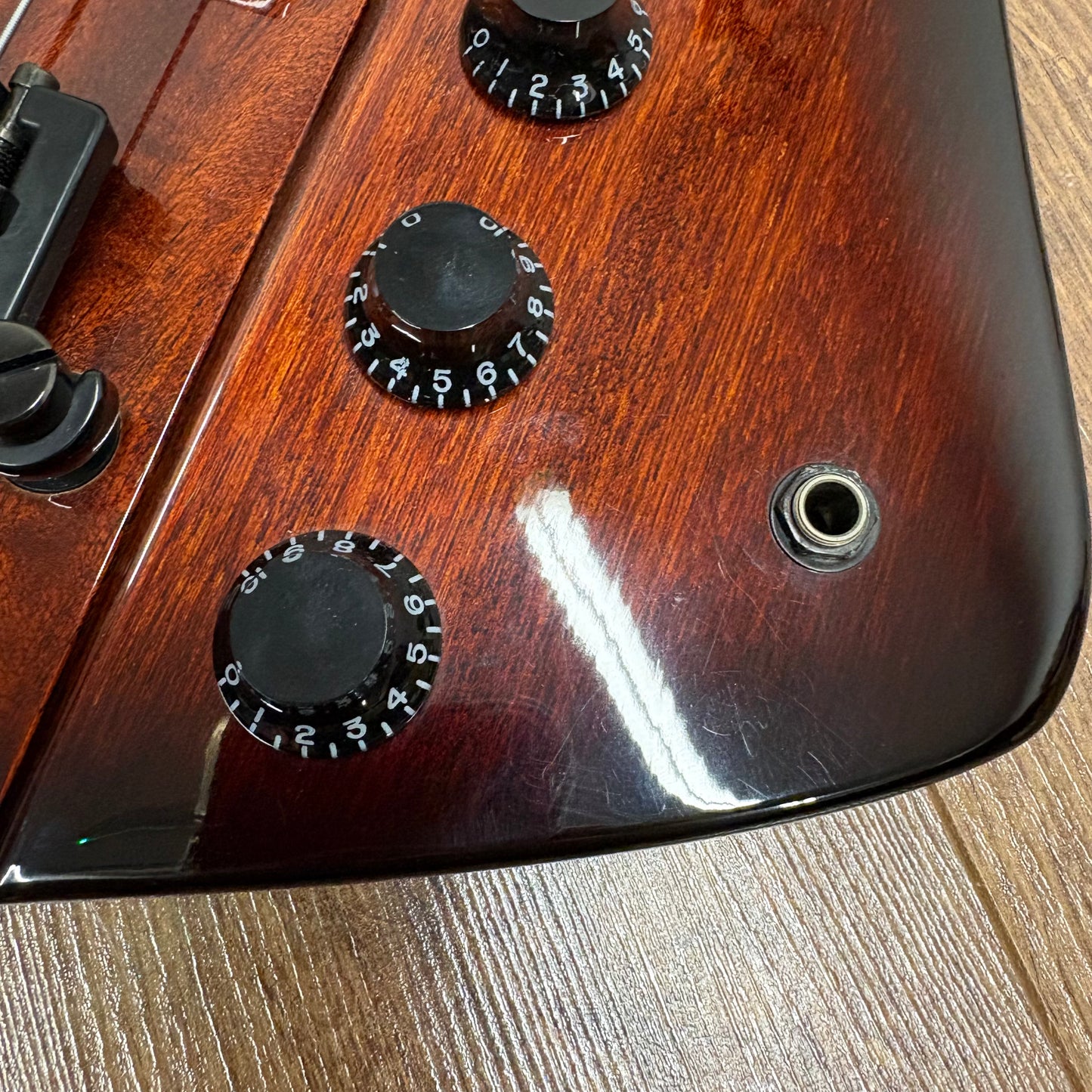 Pre-Owned Epiphone Thunderbird IV Bass - Vintage Sunburst - 2003