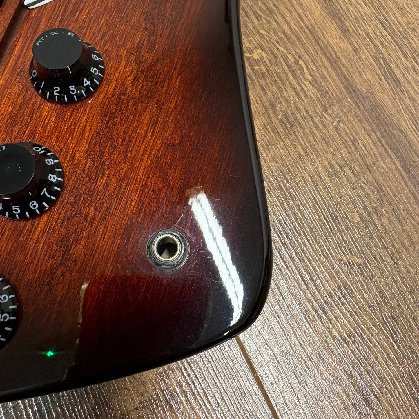 Pre-Owned Epiphone Thunderbird IV Bass - Vintage Sunburst - 2003