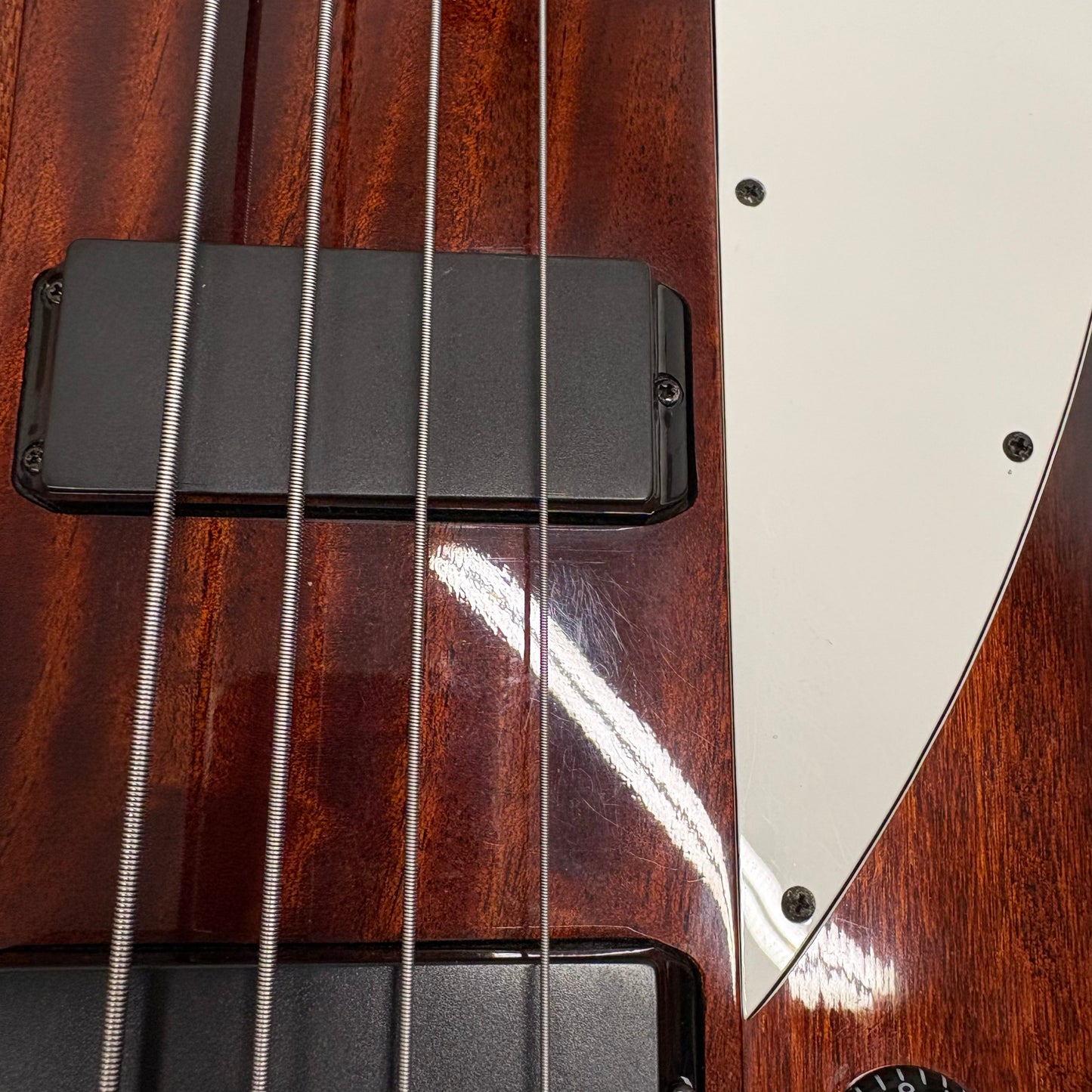 Pre-Owned Epiphone Thunderbird IV Bass - Vintage Sunburst - 2003