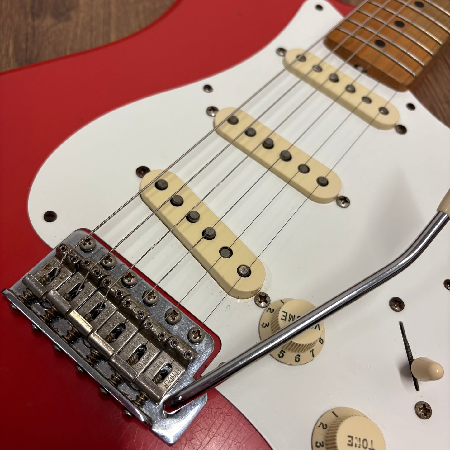 Pre-Owned Fender Vintera Road Worn '50s Stratocaster - Fiesta Red - 2021