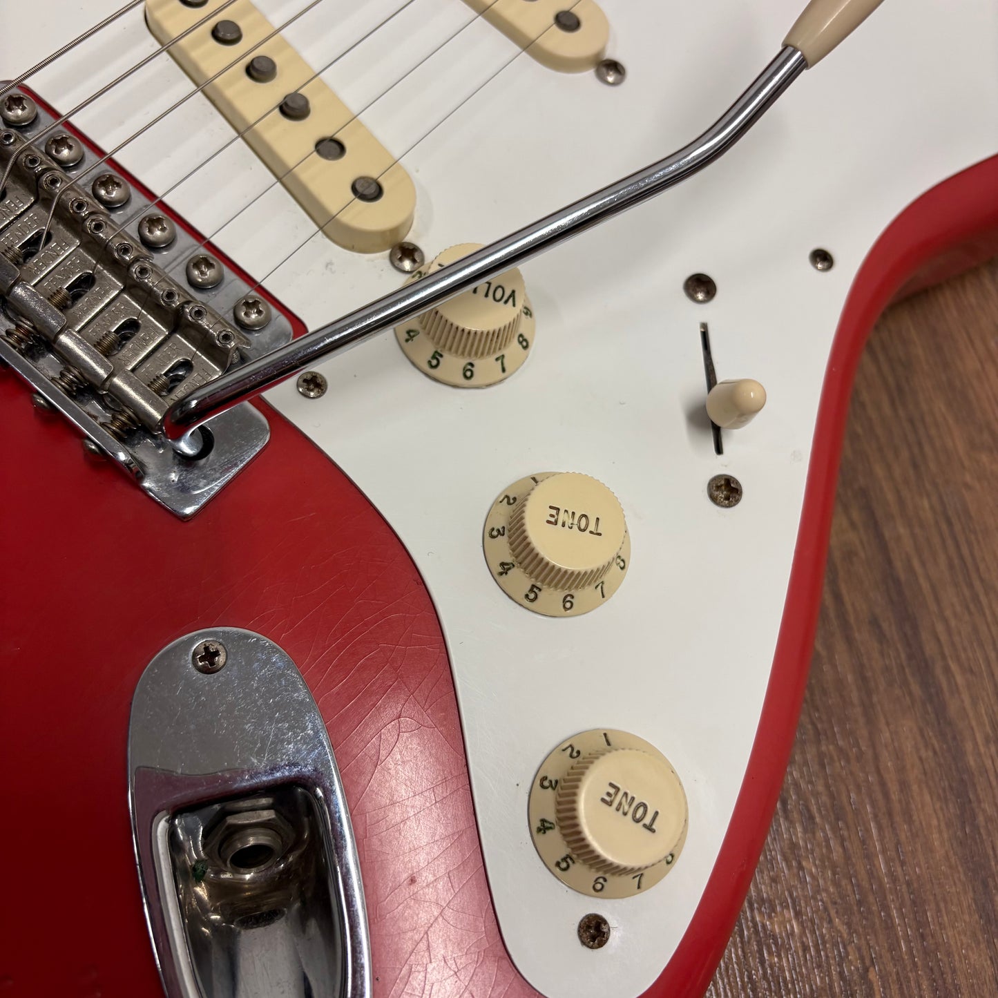 Pre-Owned Fender Vintera Road Worn '50s Stratocaster - Fiesta Red - 2021