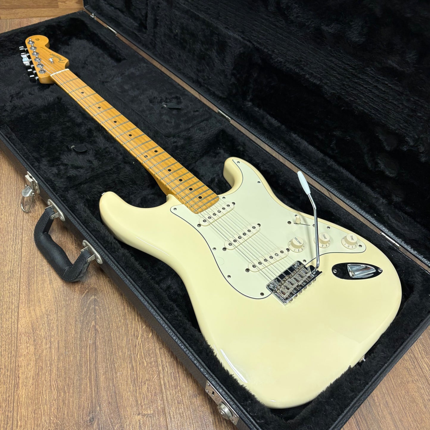 Pre-Owned Fender American Standard Stratocaster - Olympic White - 2014