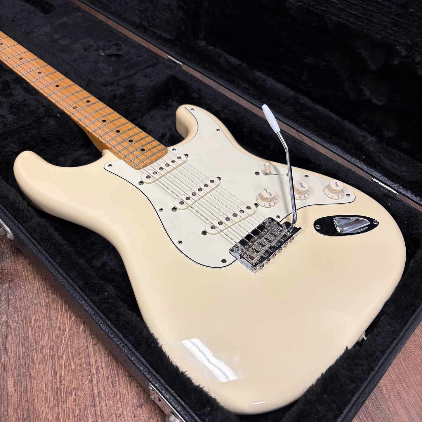 Pre-Owned Fender American Standard Stratocaster - Olympic White - 2014