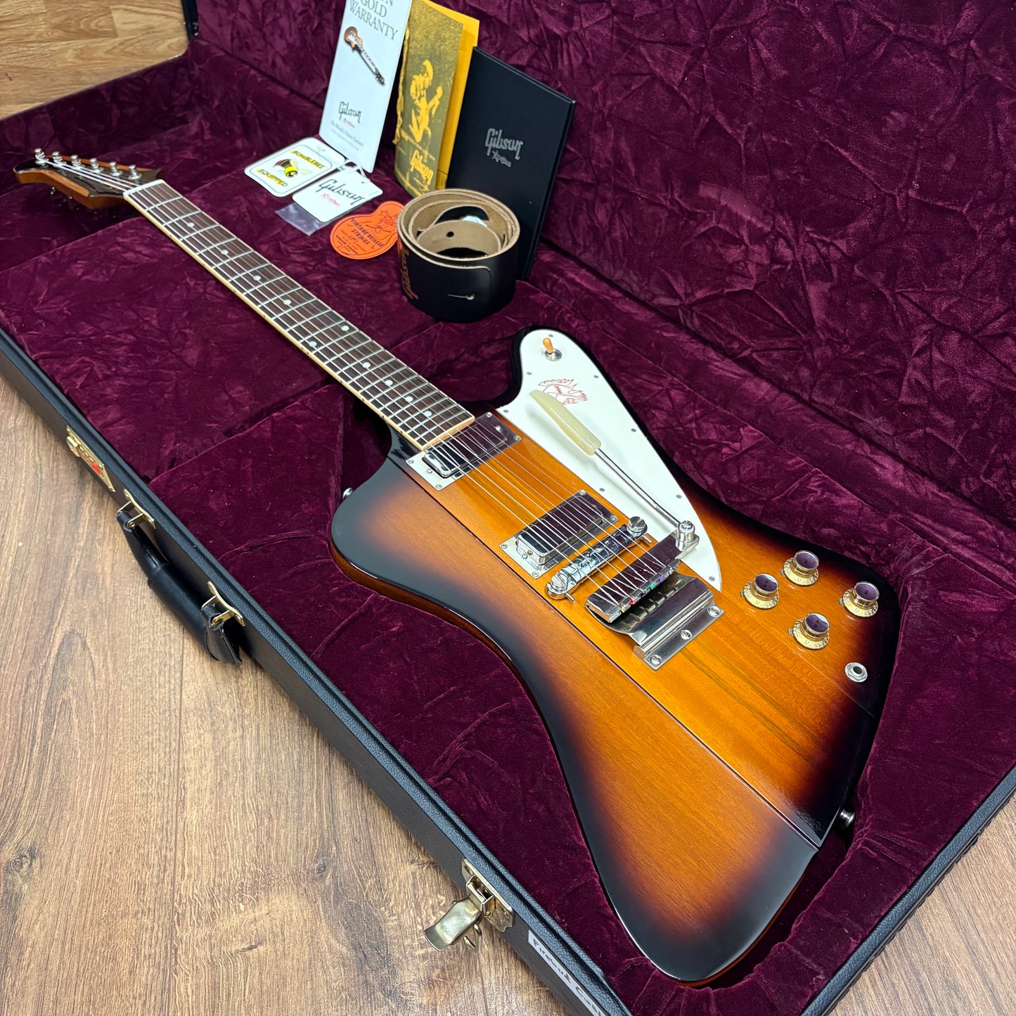 Pre-Owned Gisbon Custom Shop ‘64 Reissue Firebird III - Vintage Sunburst - 2011