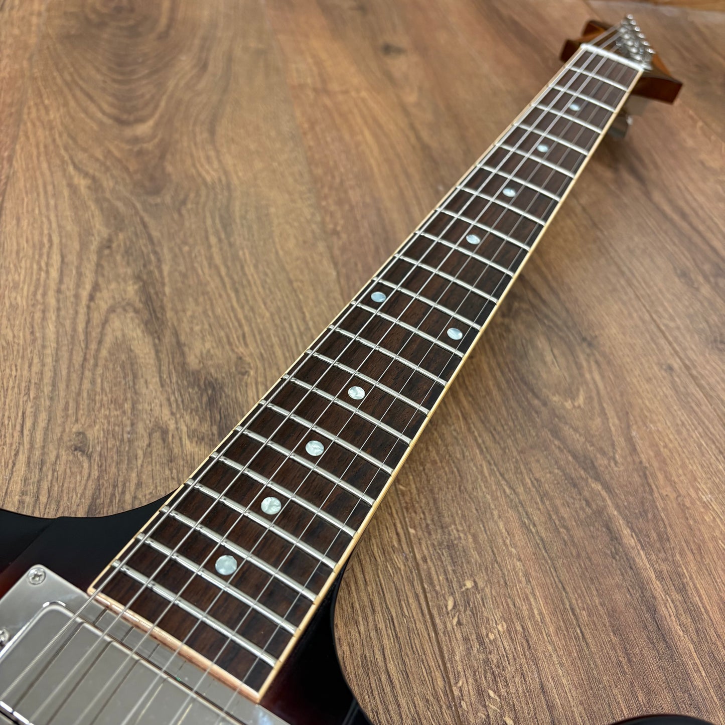 Pre-Owned Gisbon Custom Shop ‘64 Reissue Firebird III - Vintage Sunburst - 2011