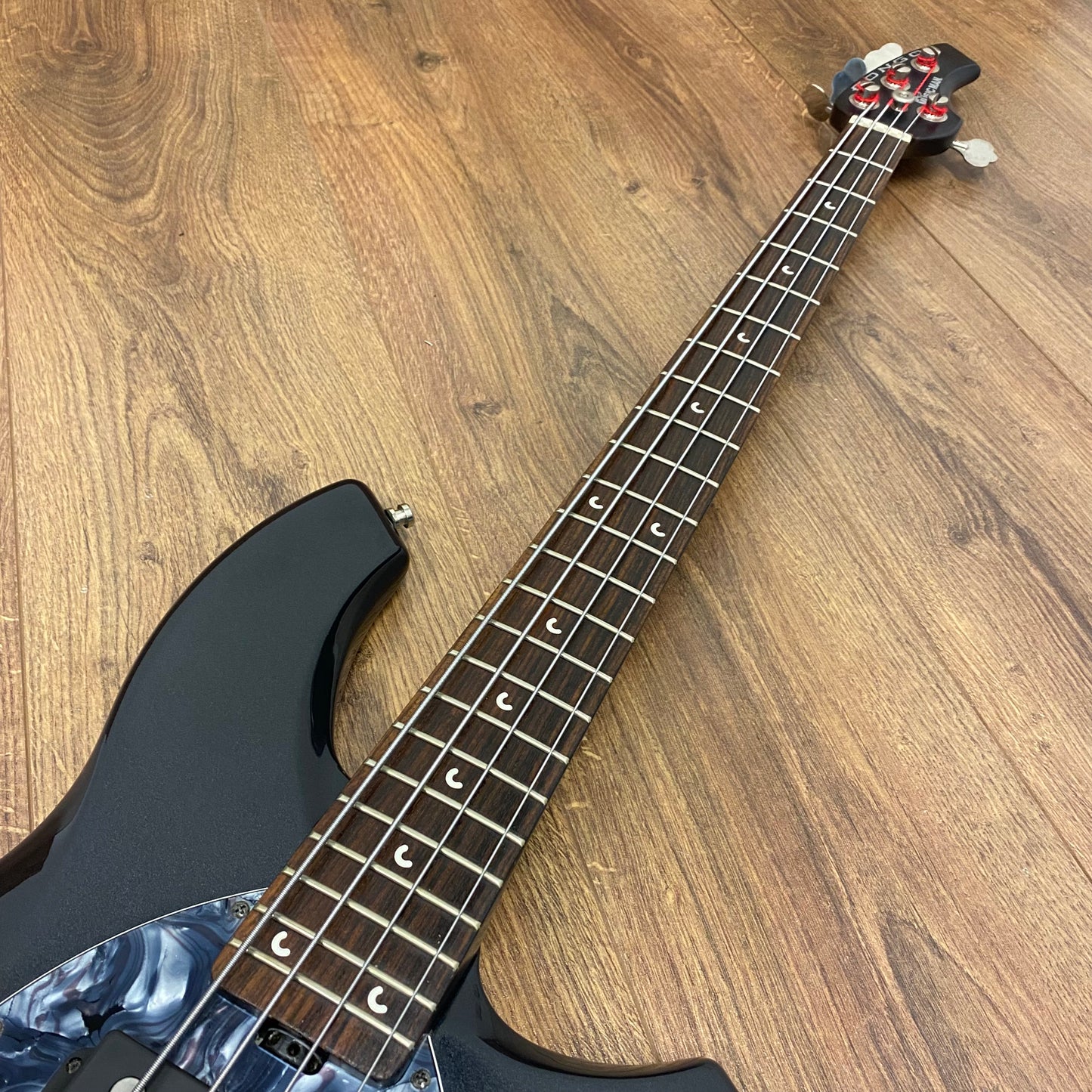 Pre-Owned Music Man Bongo Bass 4 HH - Sapphire Black - 2005