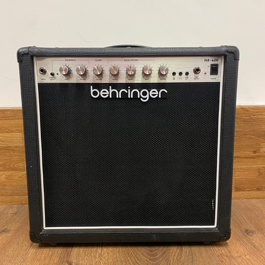 Pre-Owned Behringer HA-40R 40w Combo Amp