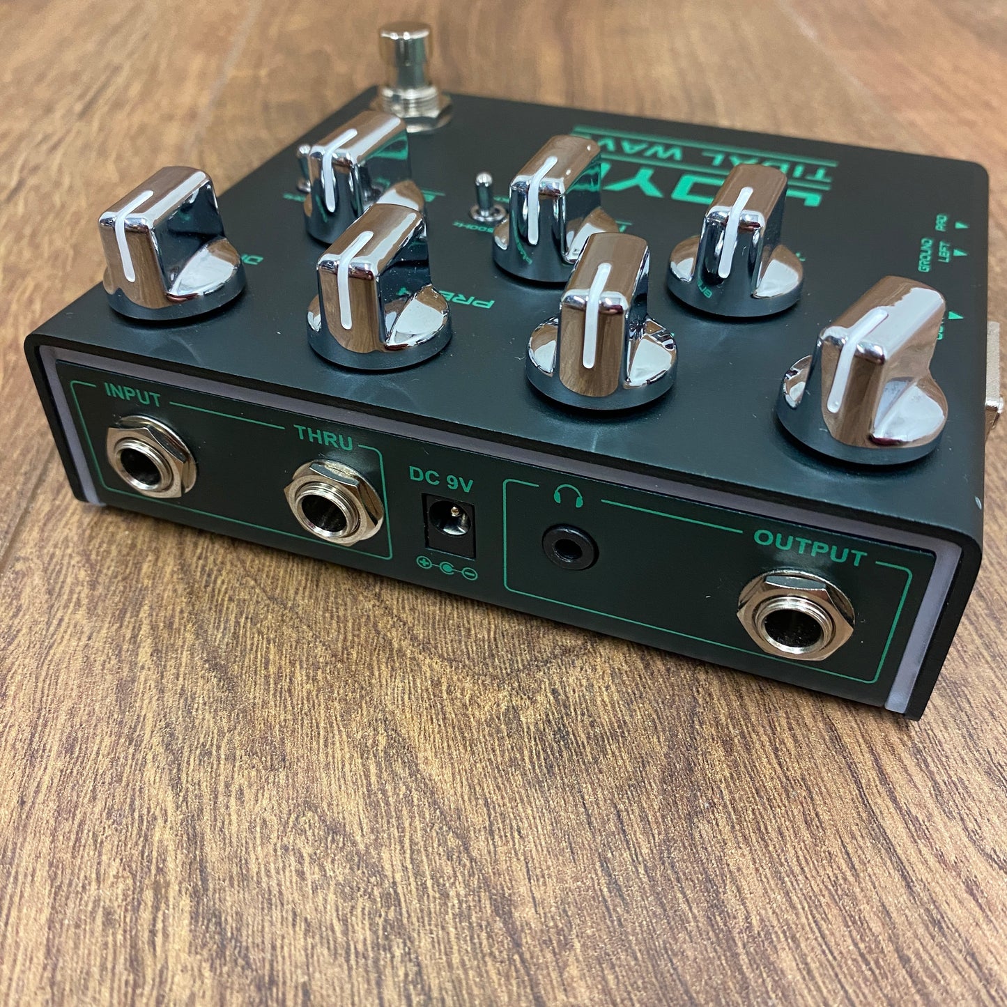 Pre-Owned Joyo R-30 Tidal Wave Bass Preamp
