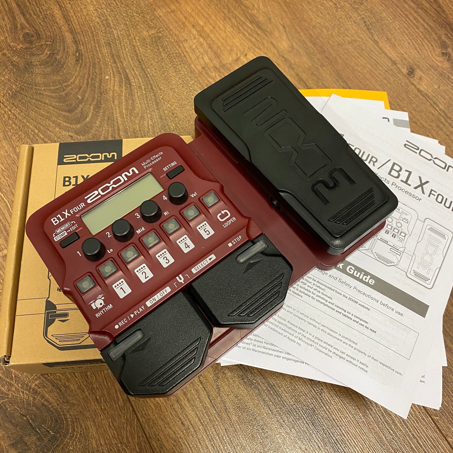 Pre-Owned Zoom B1X Four Bass Multi-Effects Pedal