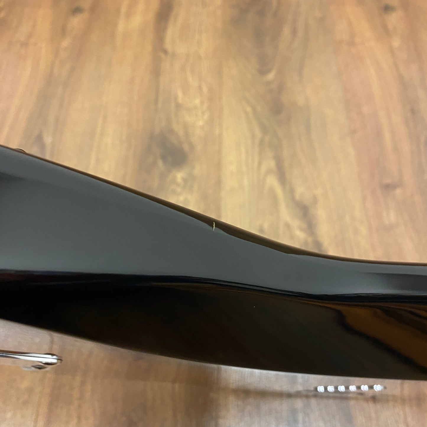 Pre-Owned Fender Toronado - 3-Tone Sunburst - 2000