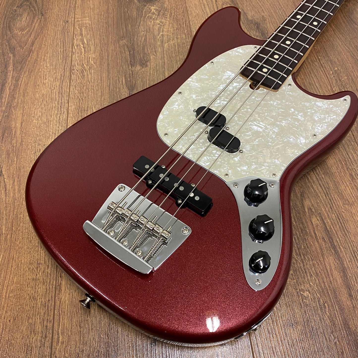 Pre-Owned Fender American Performer Mustang Bass - Aubergine