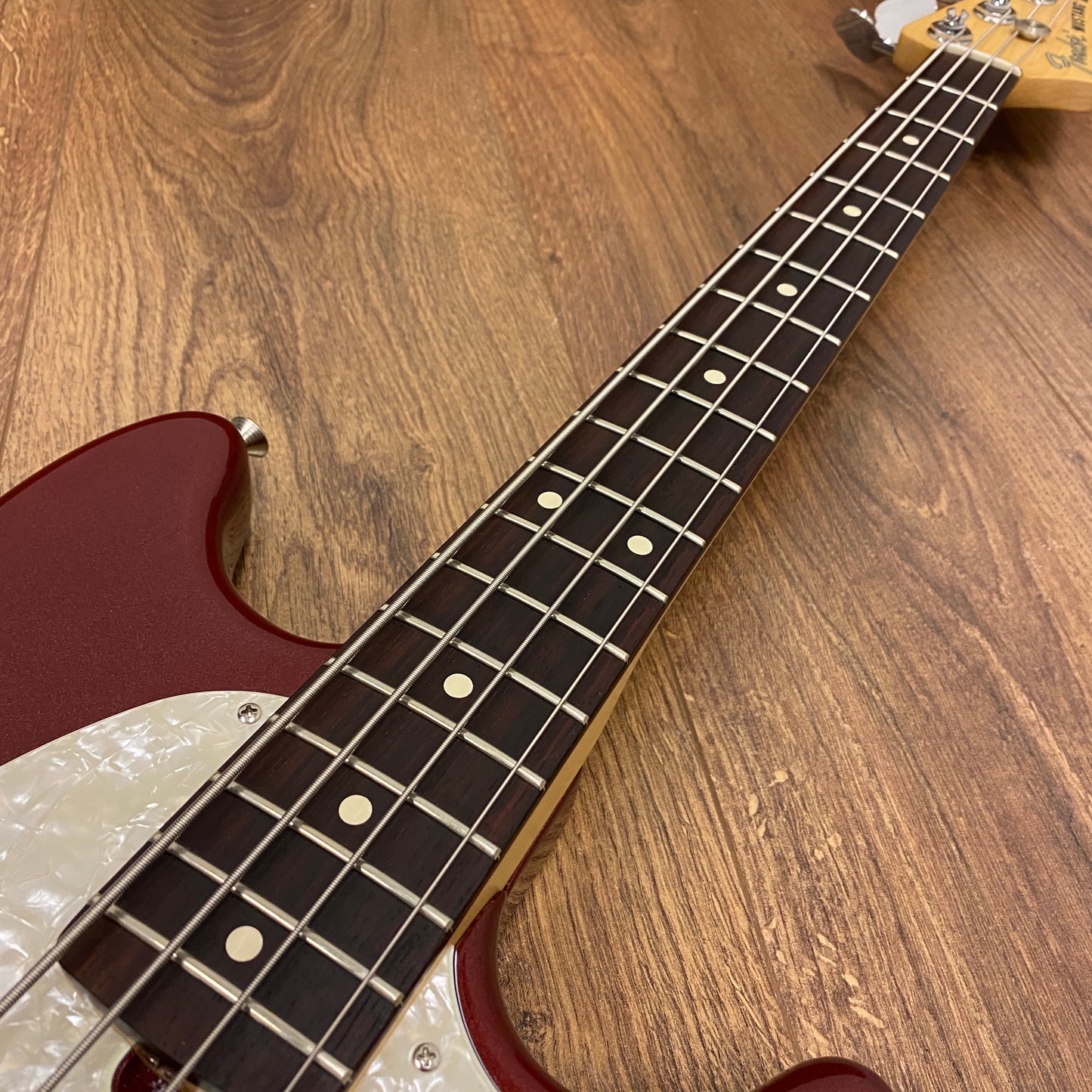 Pre-Owned Fender American Performer Mustang Bass - Aubergine
