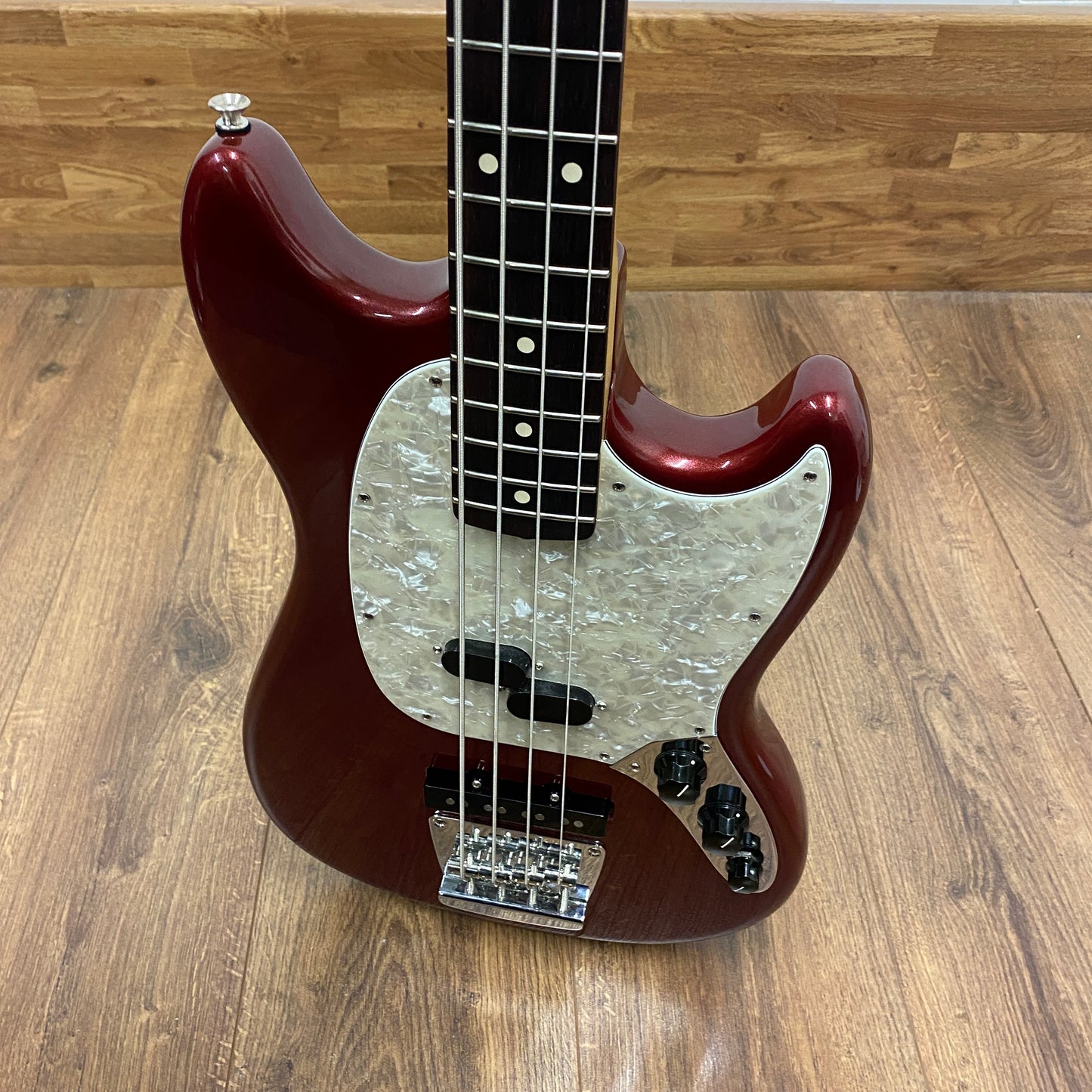 Pre-Owned Fender American Performer Mustang Bass - Aubergine