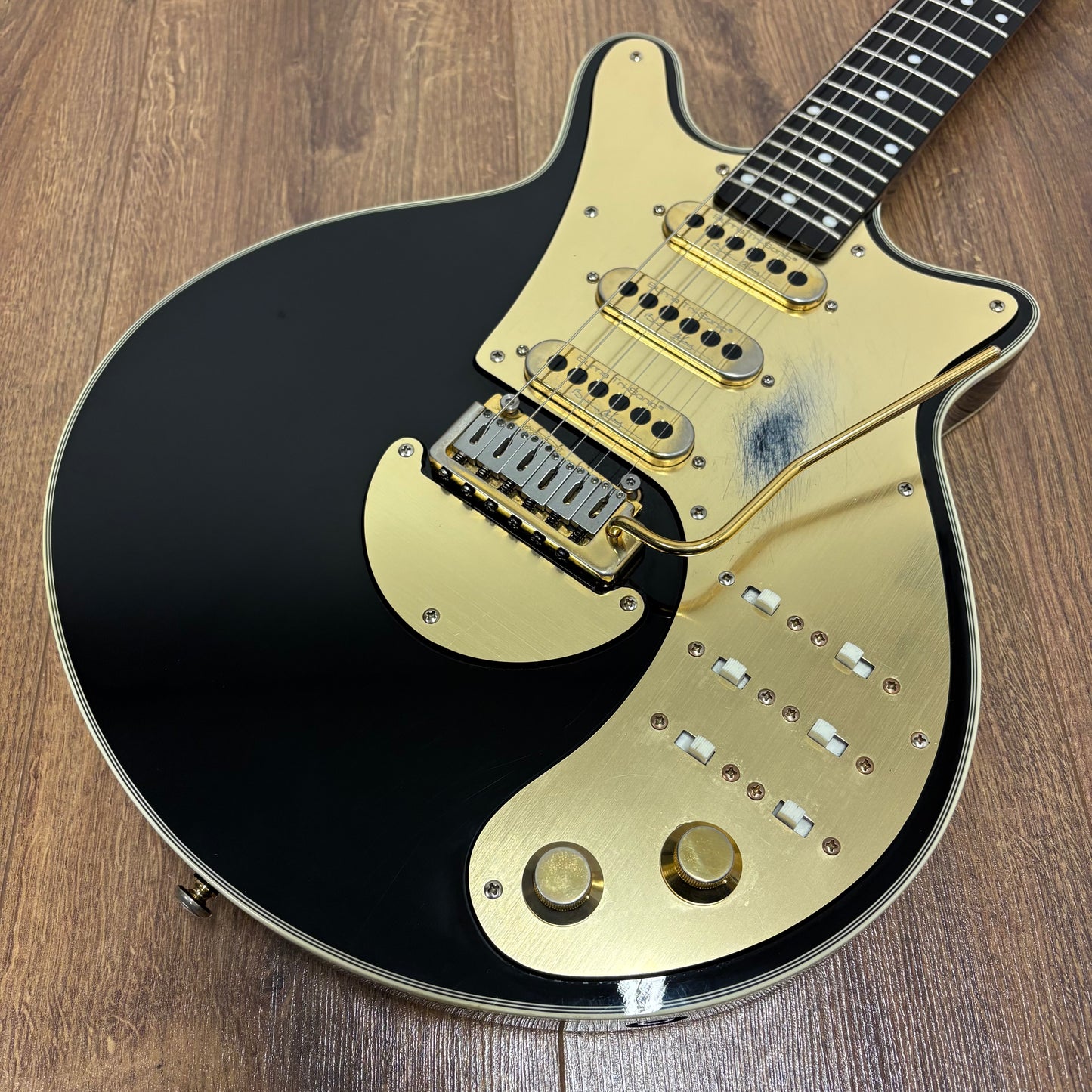 Pre-Owned Brian May Guitars BMG Special LE - Black & Gold
