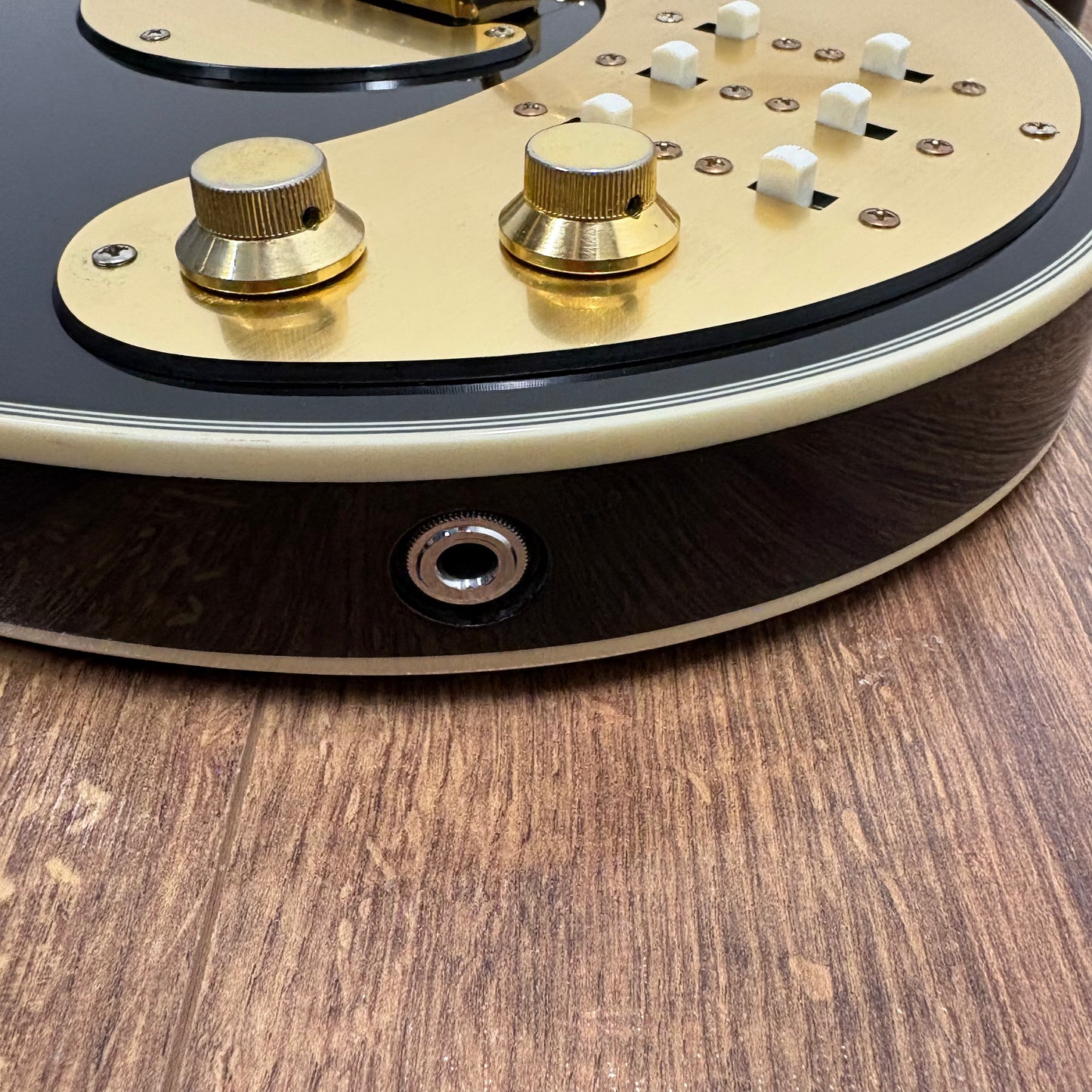 Pre-Owned Brian May Guitars BMG Special LE - Black & Gold