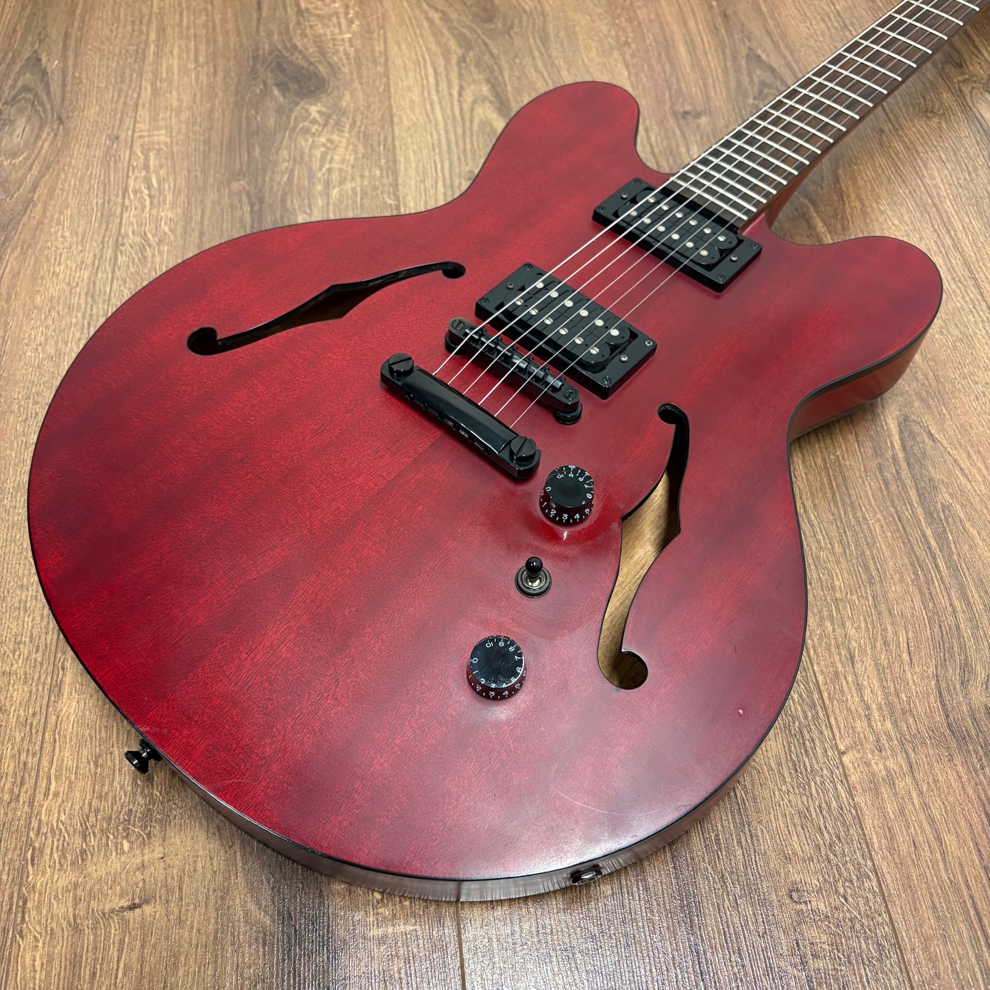 Pre-Owned Epiphone Dot Studio - Cherry