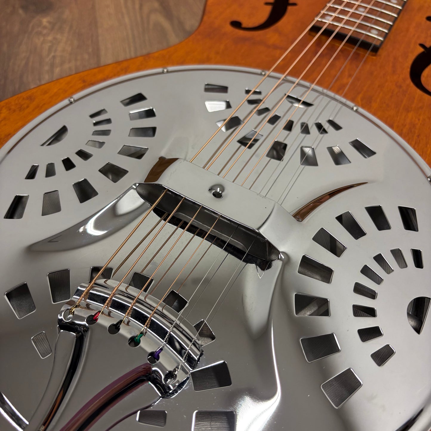 Pre-Owned Epiphone Dobro Hound Dog Round Neck - Vintage Brown