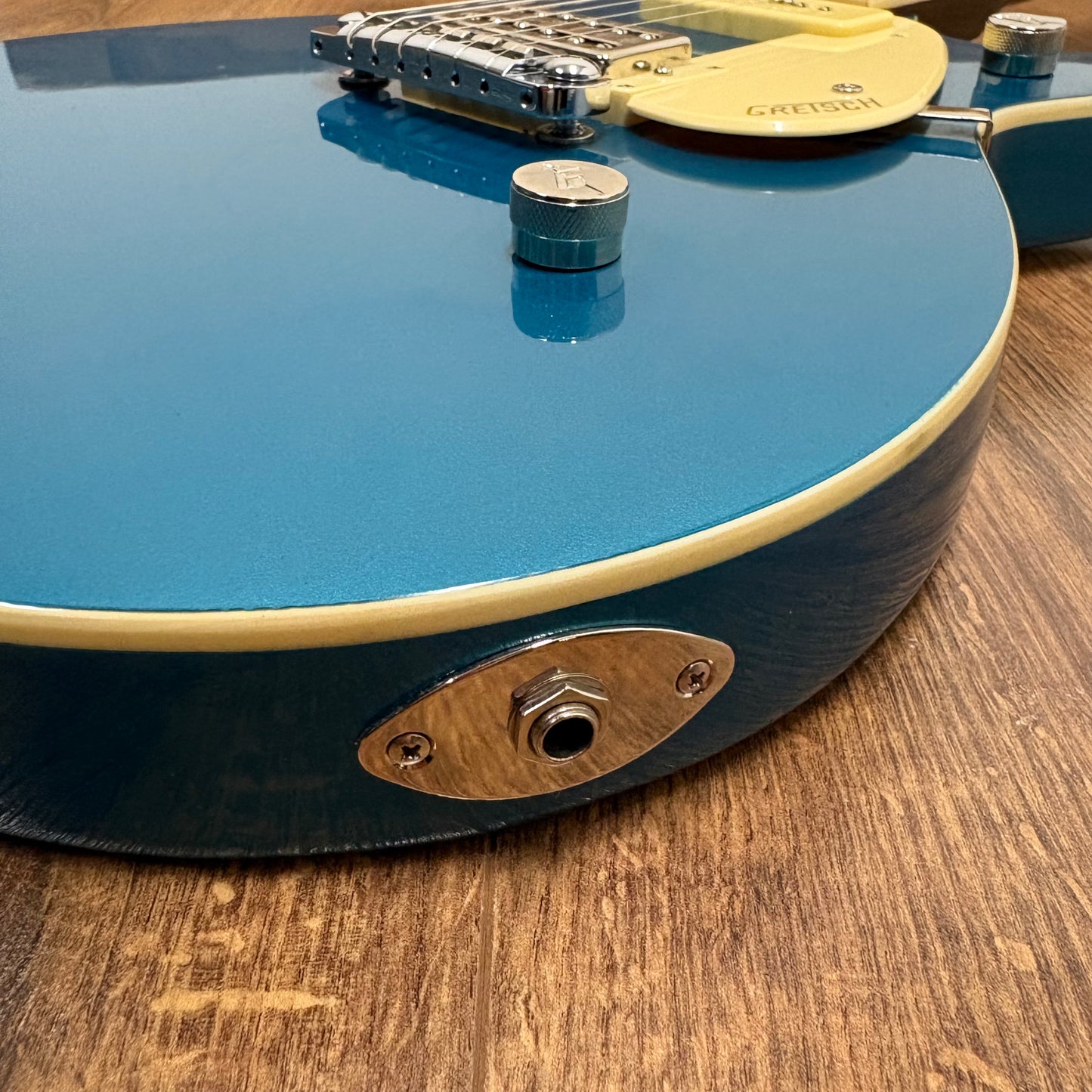 Pre-Owned Gretsch G2215-P90 Streamliner Junior Jet Club - Ocean Turquoise