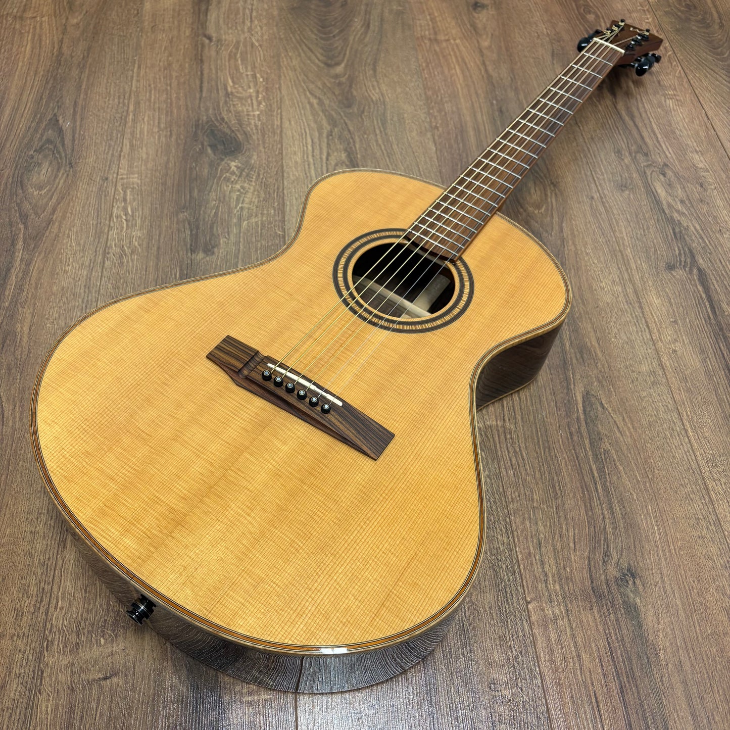 Pre-Owned Andrew White Guitars Cybele 1010 Acoustic - Natural
