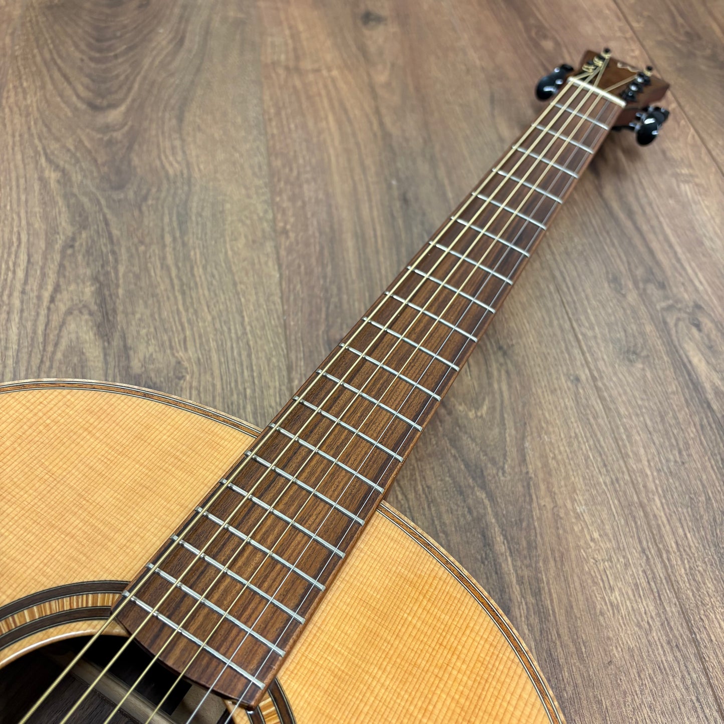 Pre-Owned Andrew White Guitars Cybele 1010 Acoustic - Natural