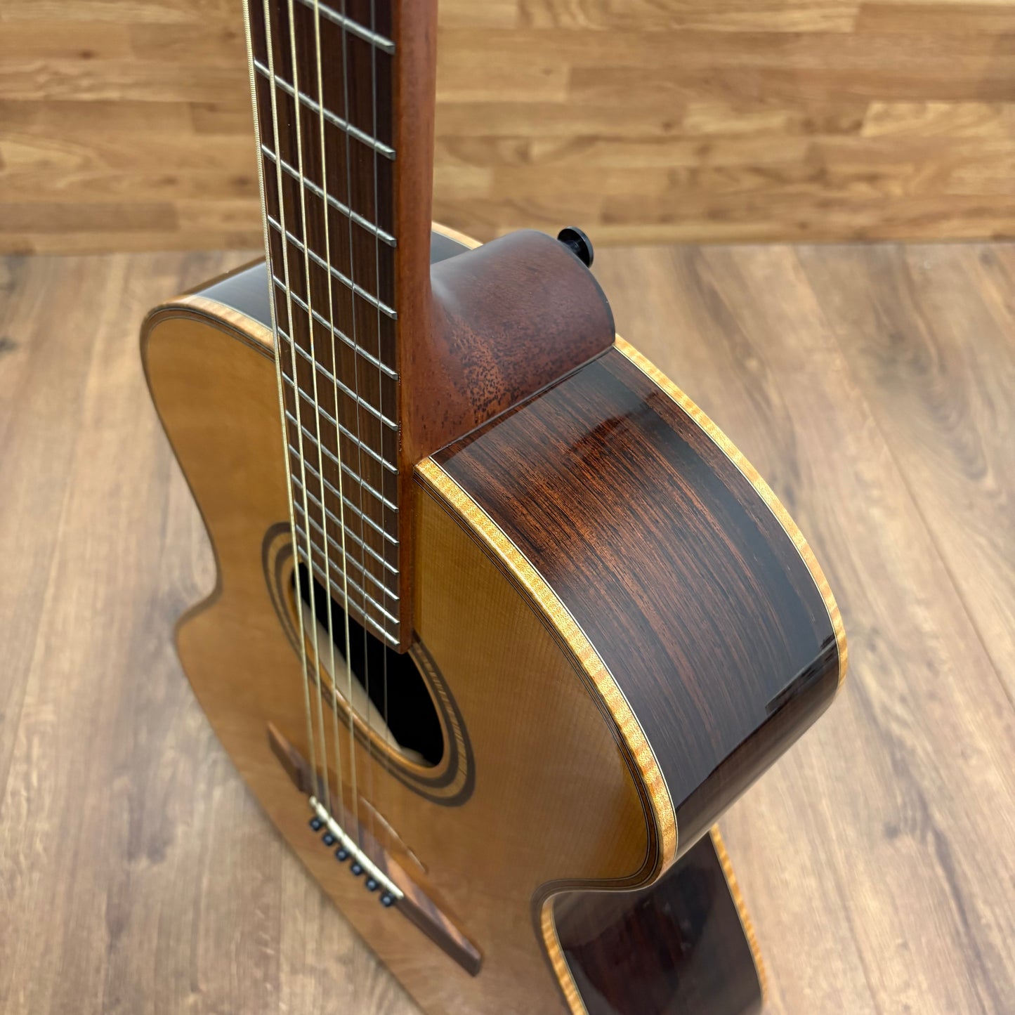 Pre-Owned Andrew White Guitars Cybele 1010 Acoustic - Natural