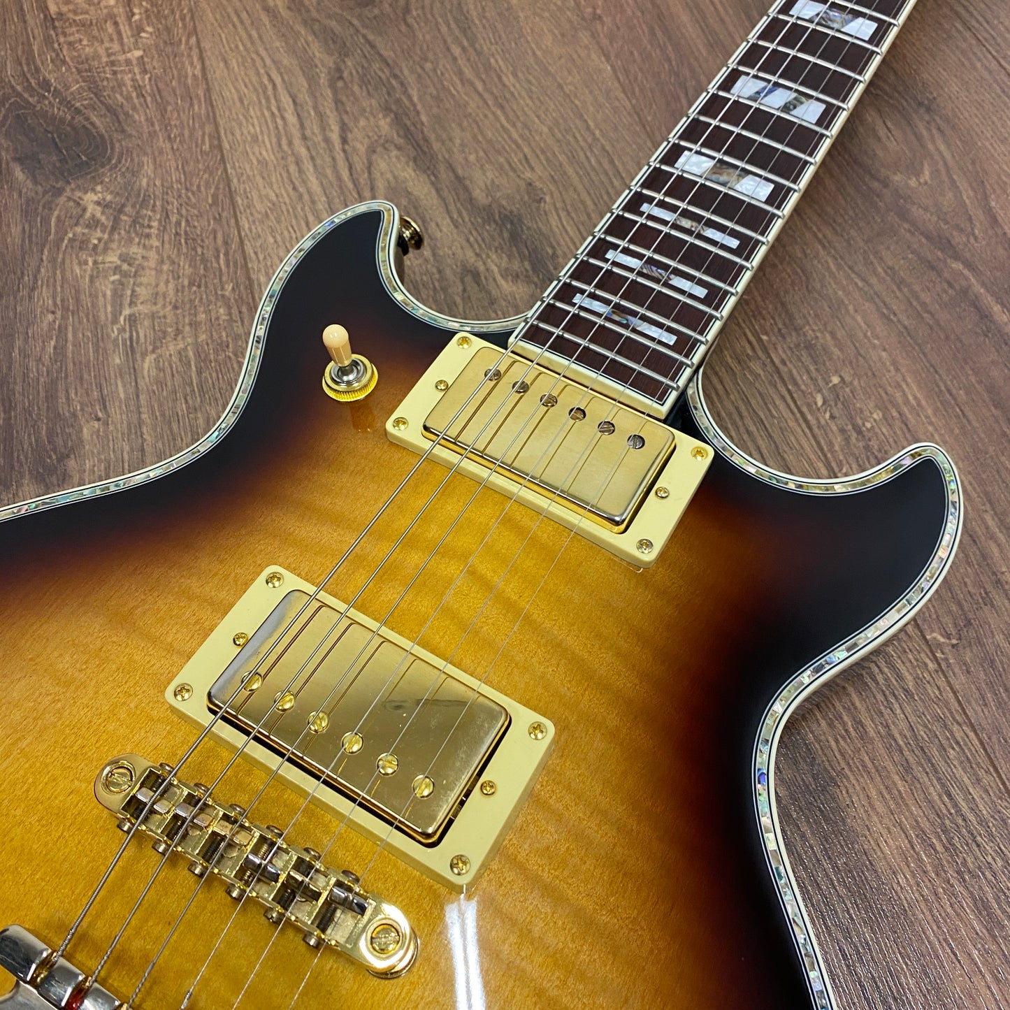 Pre-Owned Ibanez AR420 - Violin Sunburst