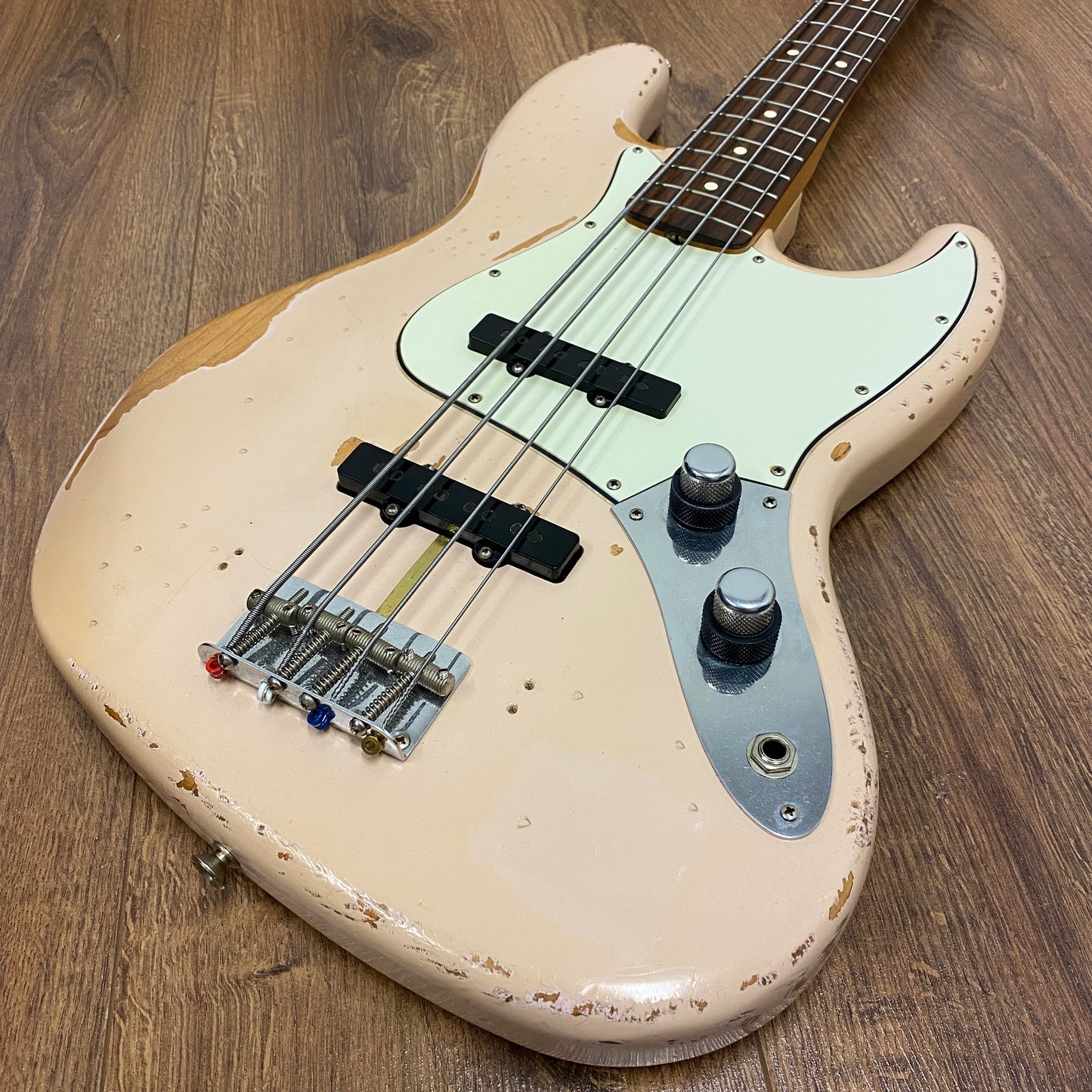 Pre-Owned Fender Flea Jazz Bass - Roadworn Shell Pink