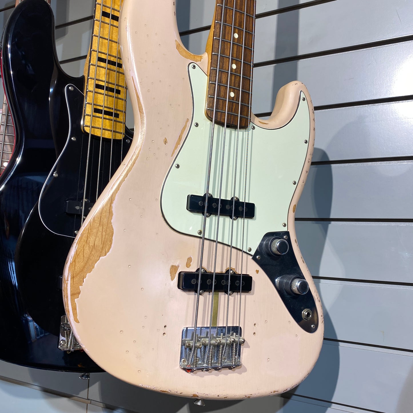 Pre-Owned Fender Flea Jazz Bass - Roadworn Shell Pink