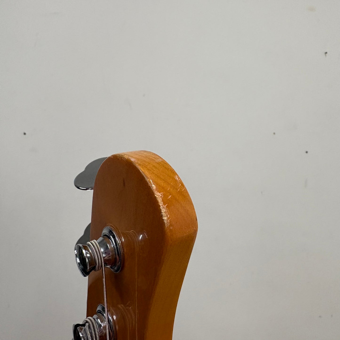 Pre-Owned Eko VPJ-280V Bass Guitar - Sunburst