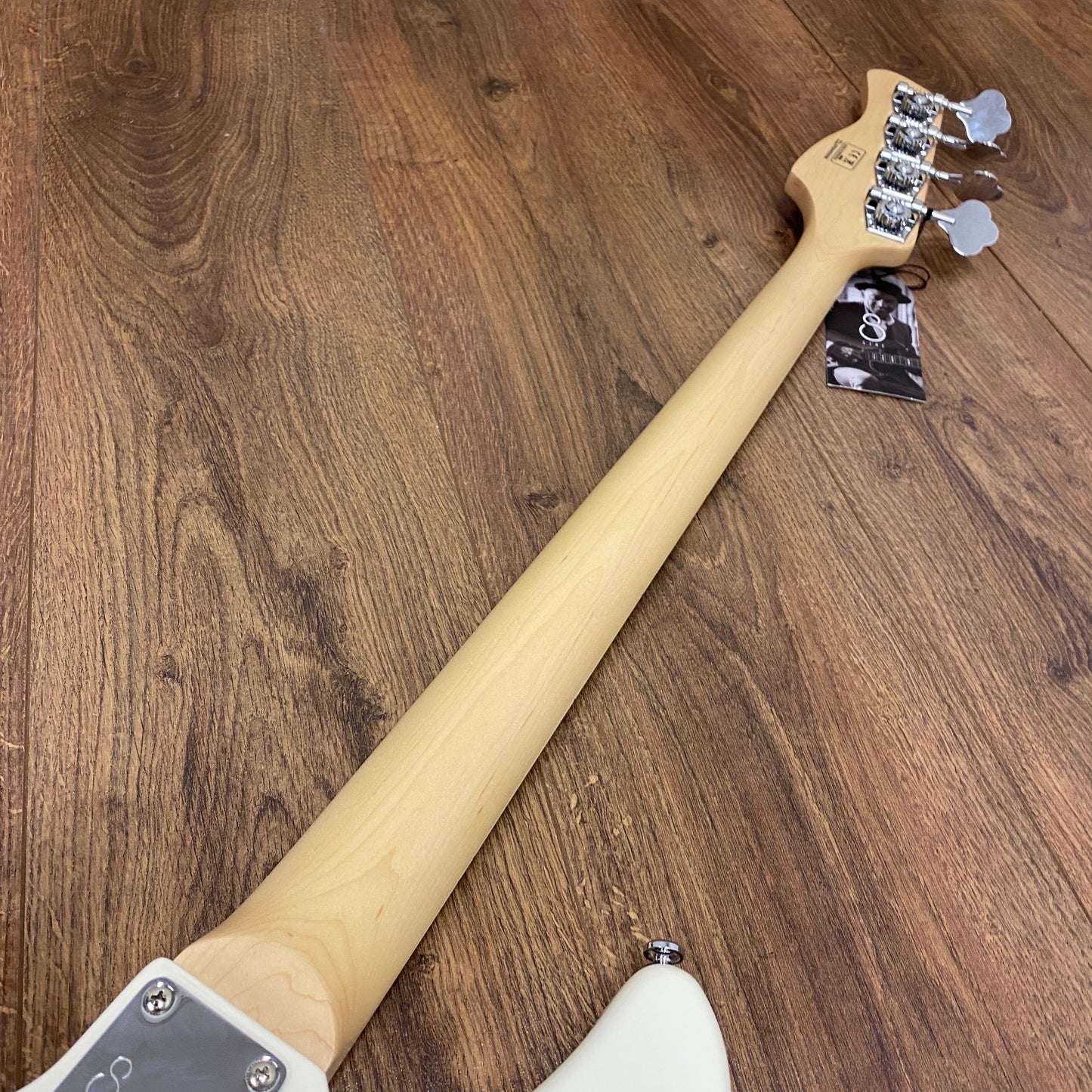 Pre-Owned Sire Marcus Miller P7 4 String Fretless - Antique White